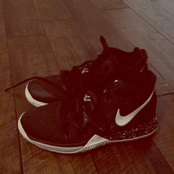 girls basketball shoes kyrie